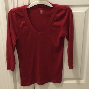GAP 3/4 tee Red V neck Medium M EUC